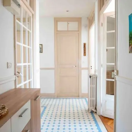 Belle Epoque Flat In Апартаменты Больё-сюр-Мер